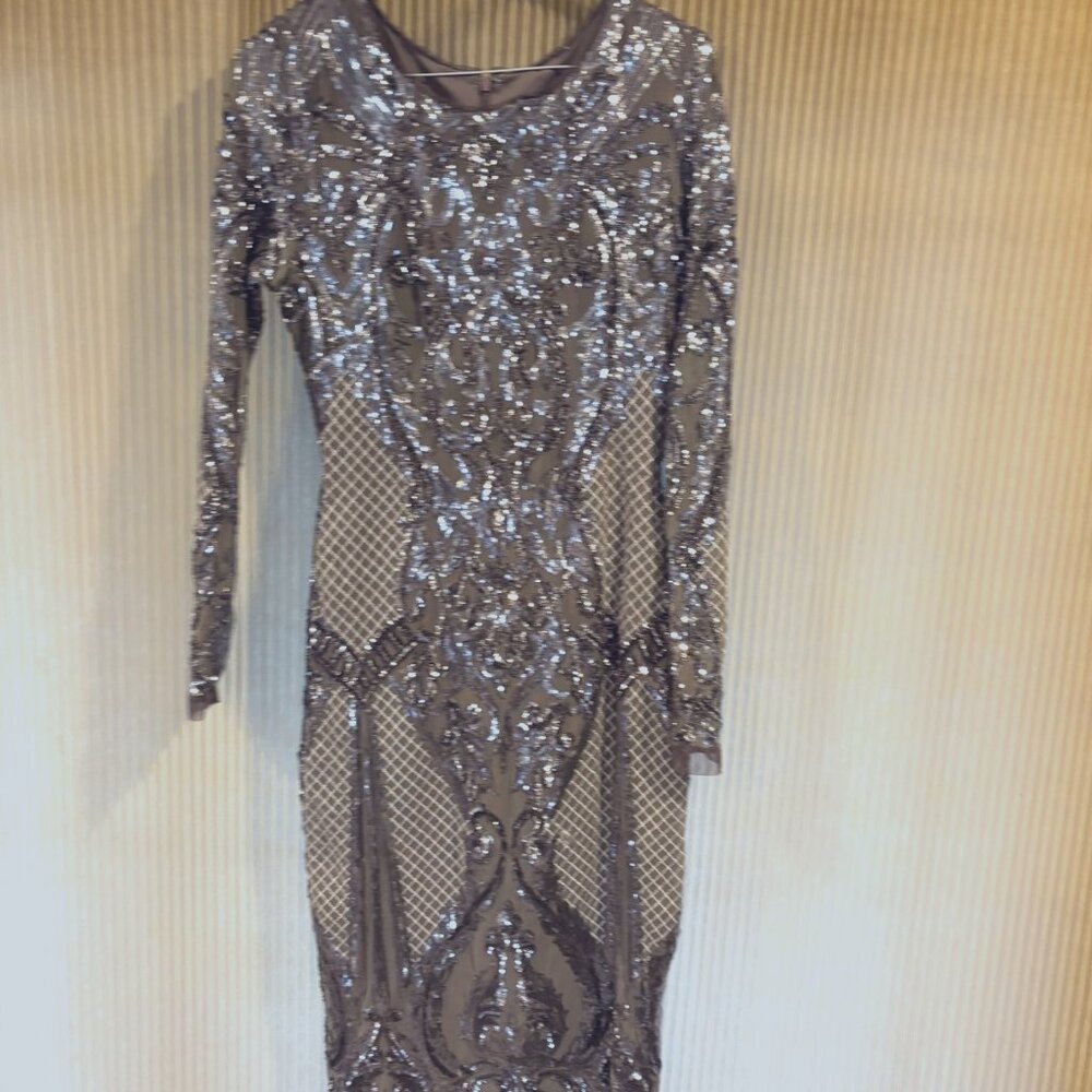 Betsy Adam, 10P beaded dress